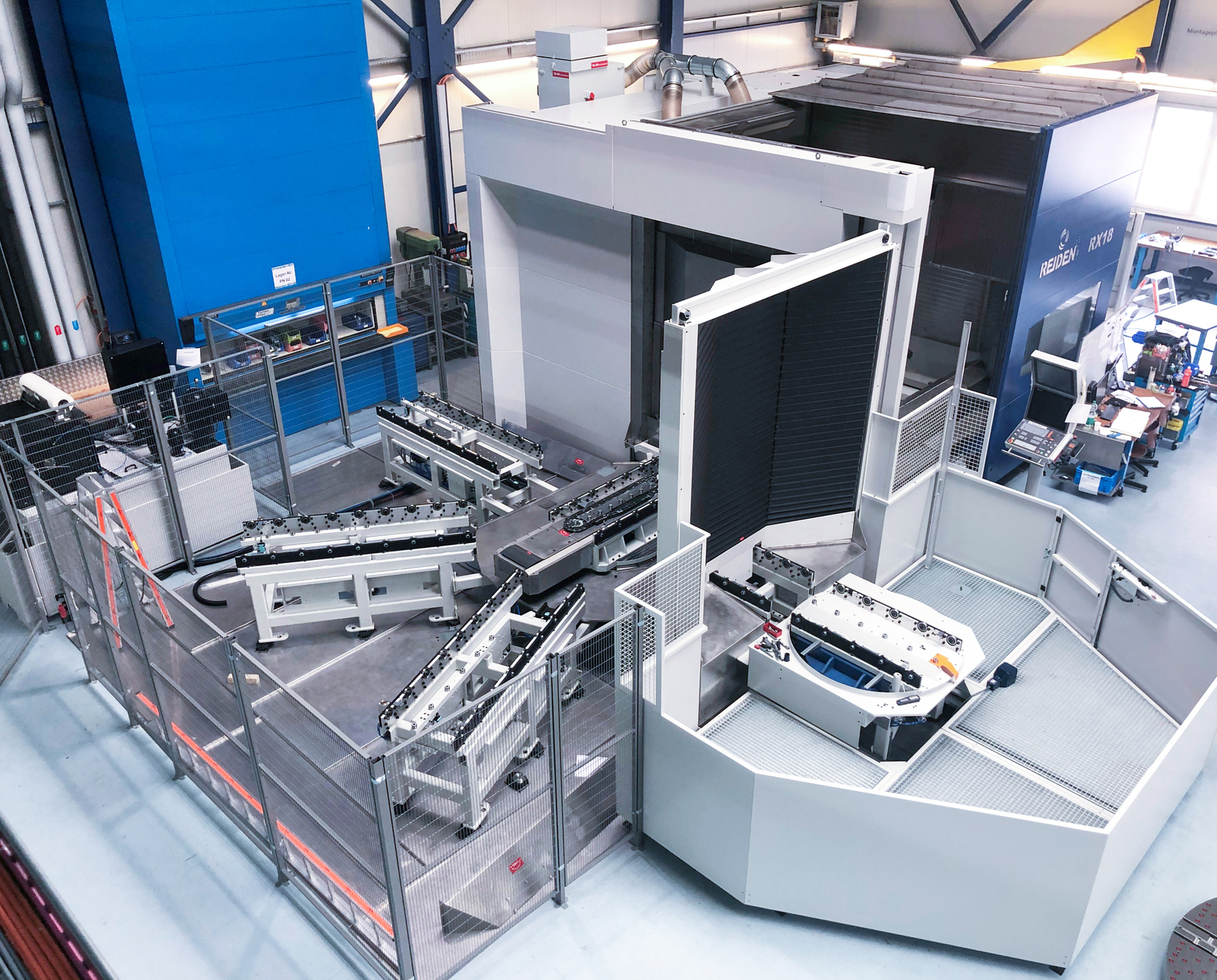 GROB Systems - Our pallet changer system improves the productivity